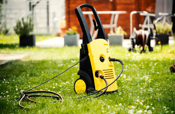 Best Patio and Deck Pressure Washing  in Emmetsburg, IA